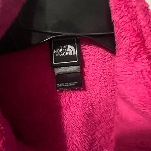 Hoy pink fuzzy North Face jacket - Picture 2 of 4